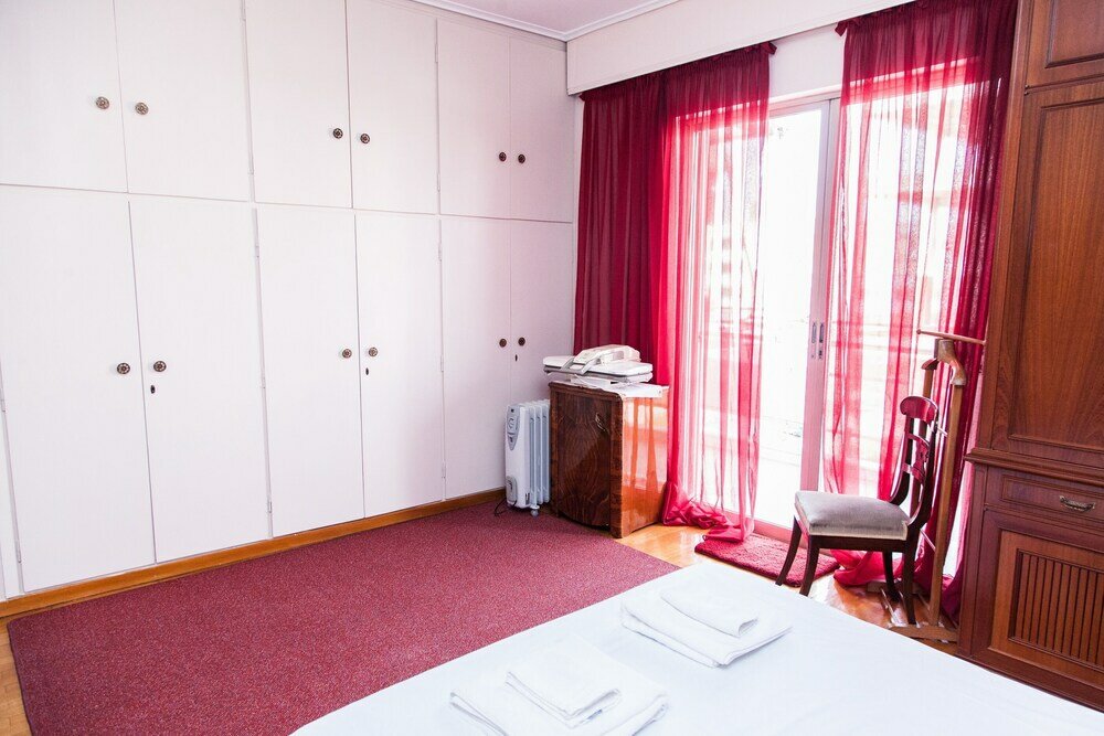 Фото Elegant Spacious Marousi Apt