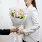 Flowers Iris (Uchitelskaya Street, 18к1) ، محل زهور