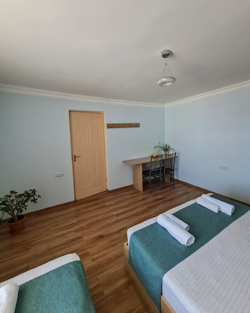 Фото Seva Vegetarian Guesthouse in Byurakan