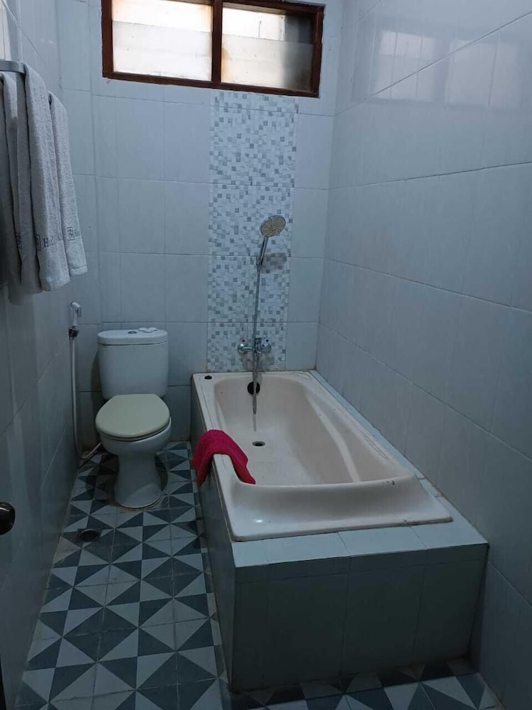 Фото Shafira Hotel Yogyakarta