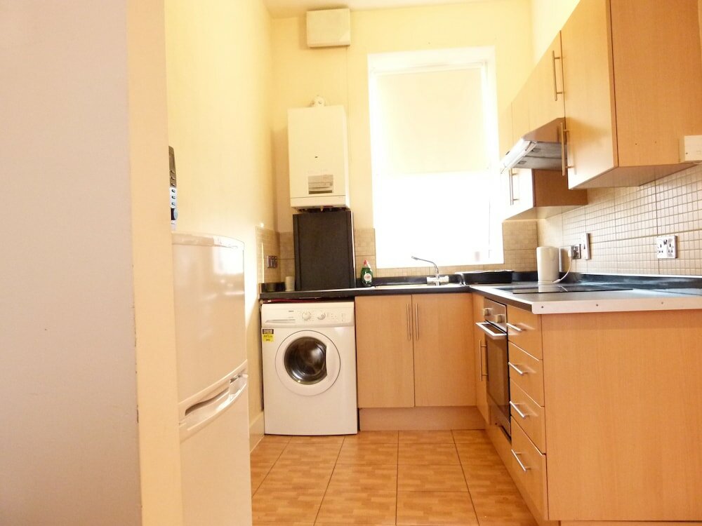 Фото Ss Property Hub - Canary Wharf Family Apartment