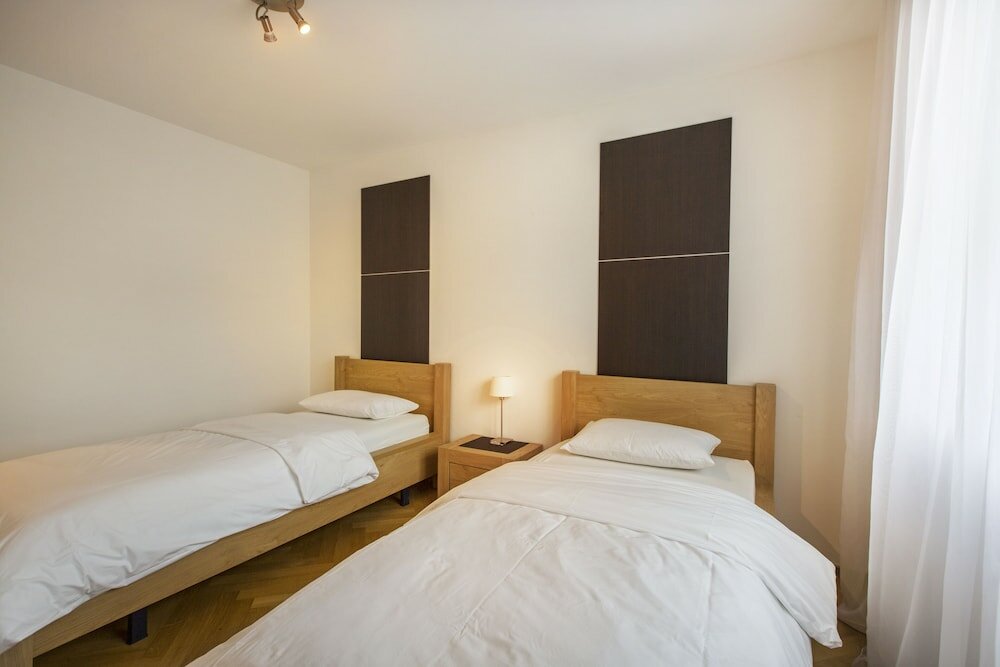 Фото Nest - Weinberg