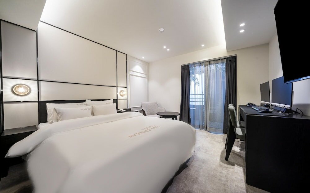 Фото Jongno Hotel Avenue 162