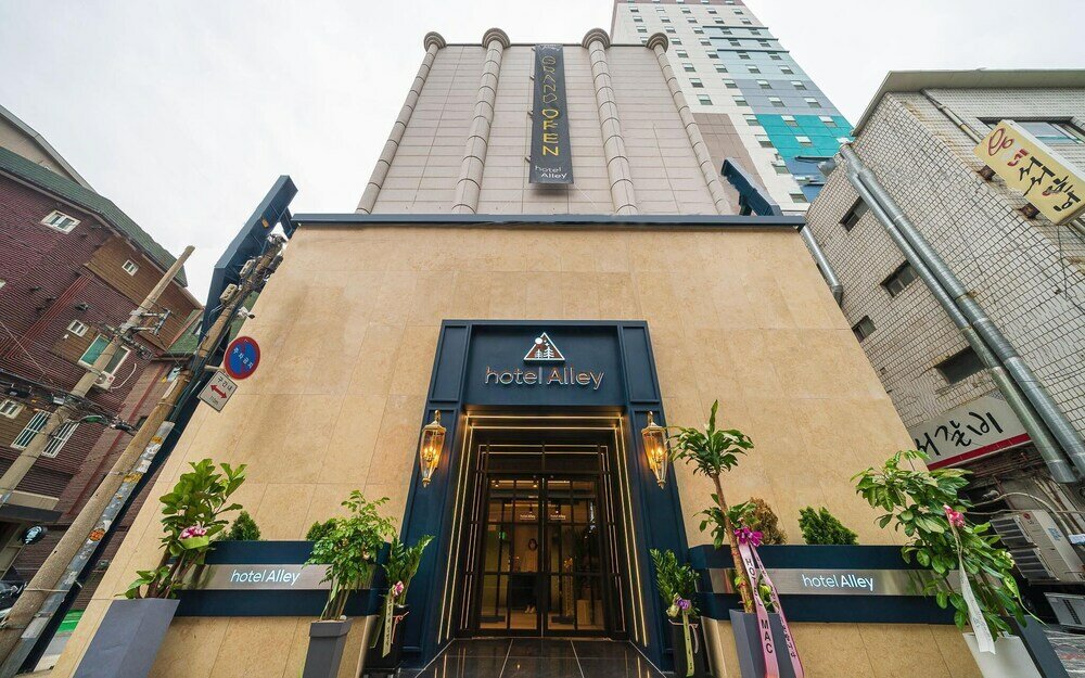 Фото Shinchon Alley