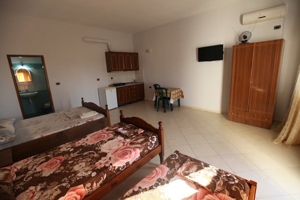 Фото Esmerald Hotel