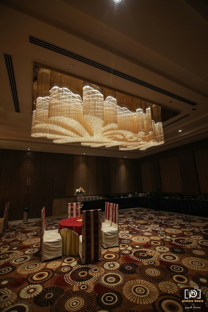 Фото The Lalita Grand