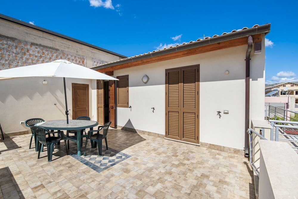 Фото Villa Tonnara 50m dal mare