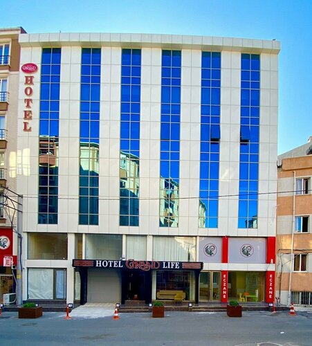 Гостиница Grand Life Hotel в Чорлу