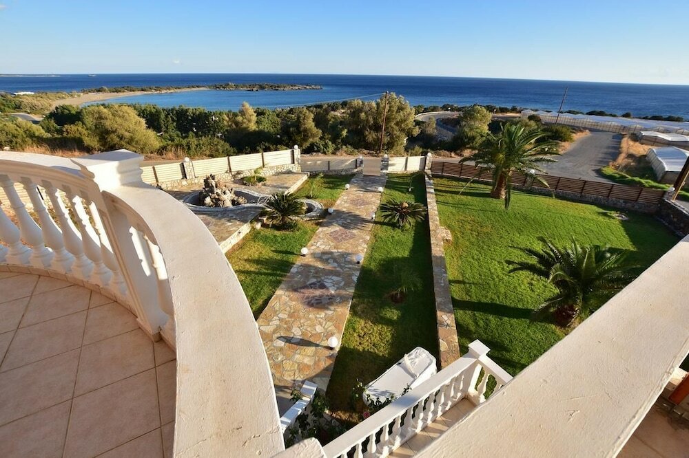 Фото Flisvos Villa