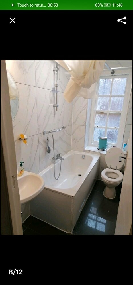 Фото ParkWest Apartments