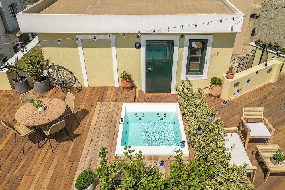 Фото Moon And Stars Athens