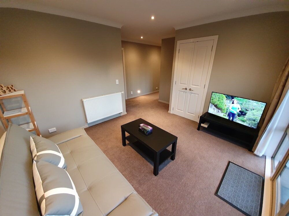 Фото Claremont Country Lodge B&b