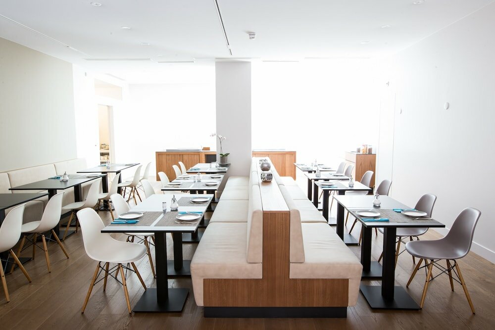 Фото Hôtel des Voyageurs