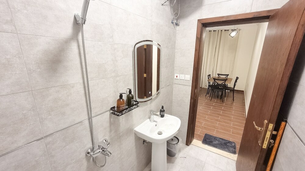 Фото Hometel Alfaysaliyah