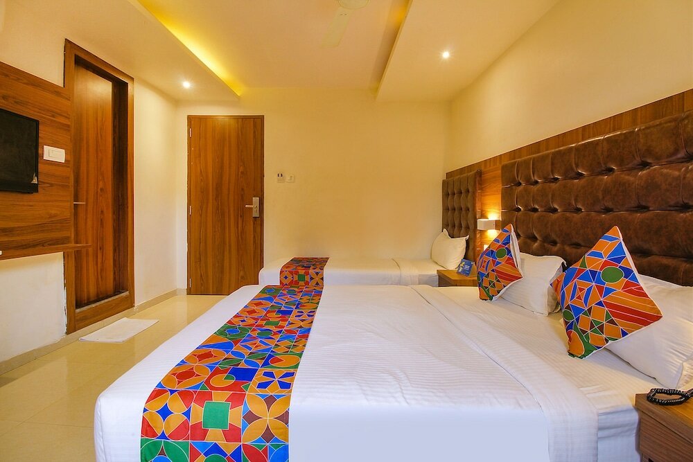 Фото Fabhotel Seven Olives