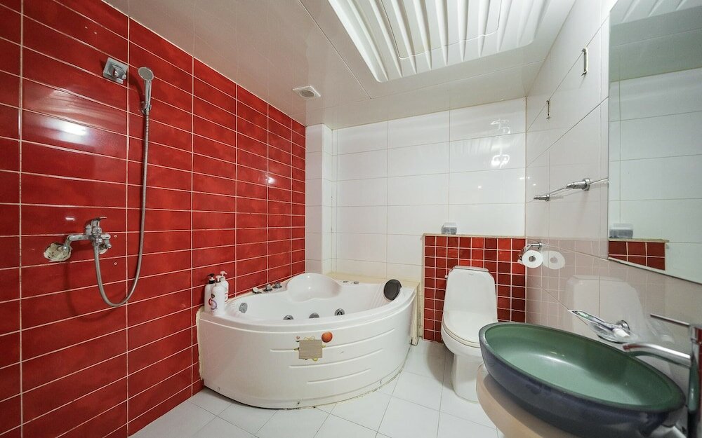 Фото Yongin Chameleon