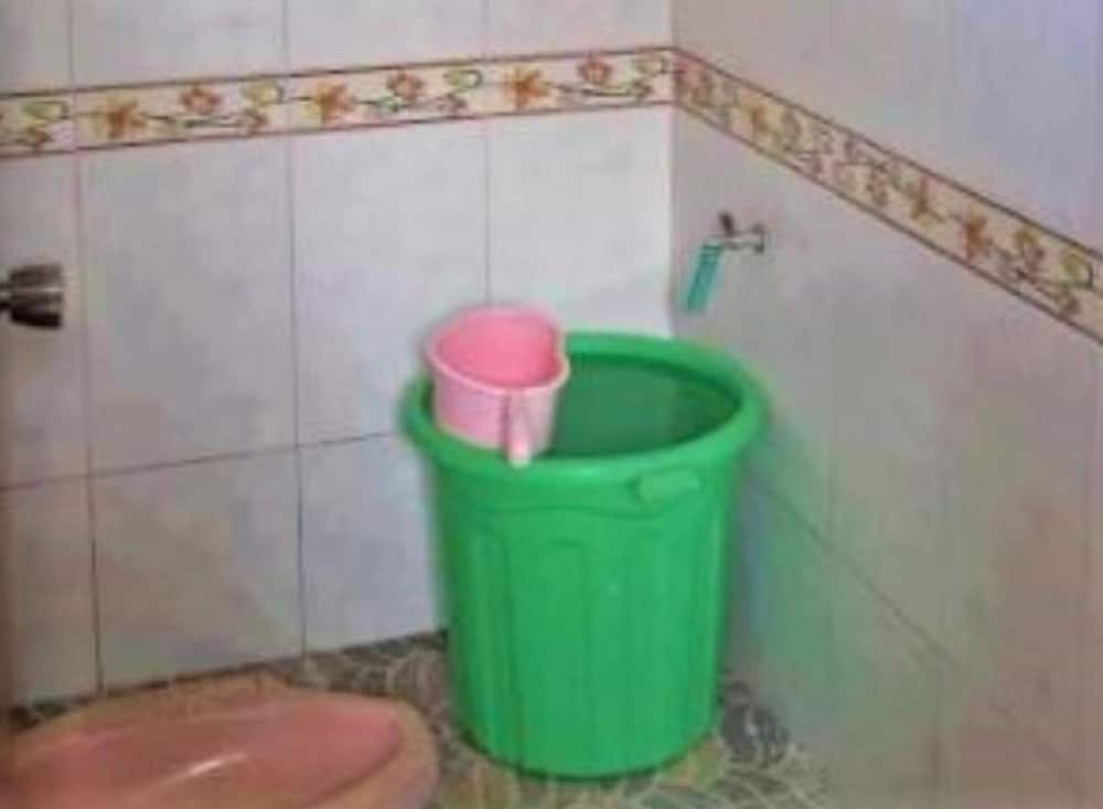 Фото Penginapan Rezeki