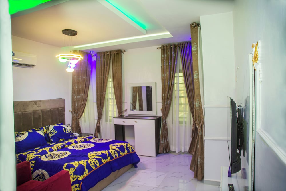 Фото RichVilla Apartments & Hotels