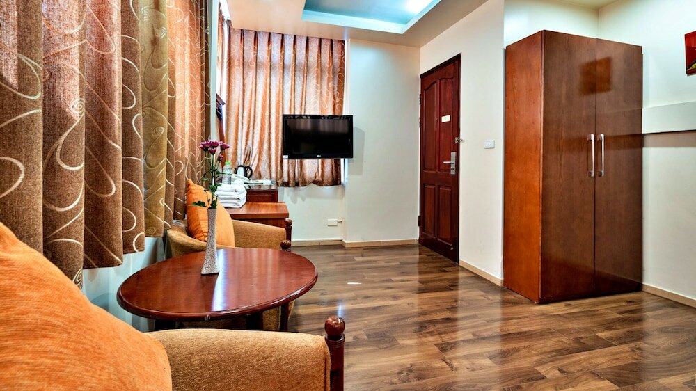 Фото Hanz LakeView Hotel Hanoi