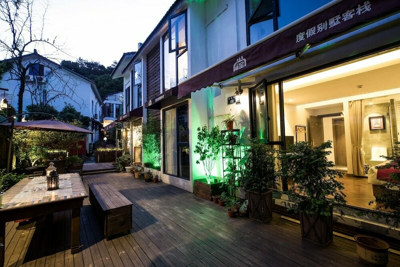Хостел HangZhou TwoTowns hostel в Ханчжоу