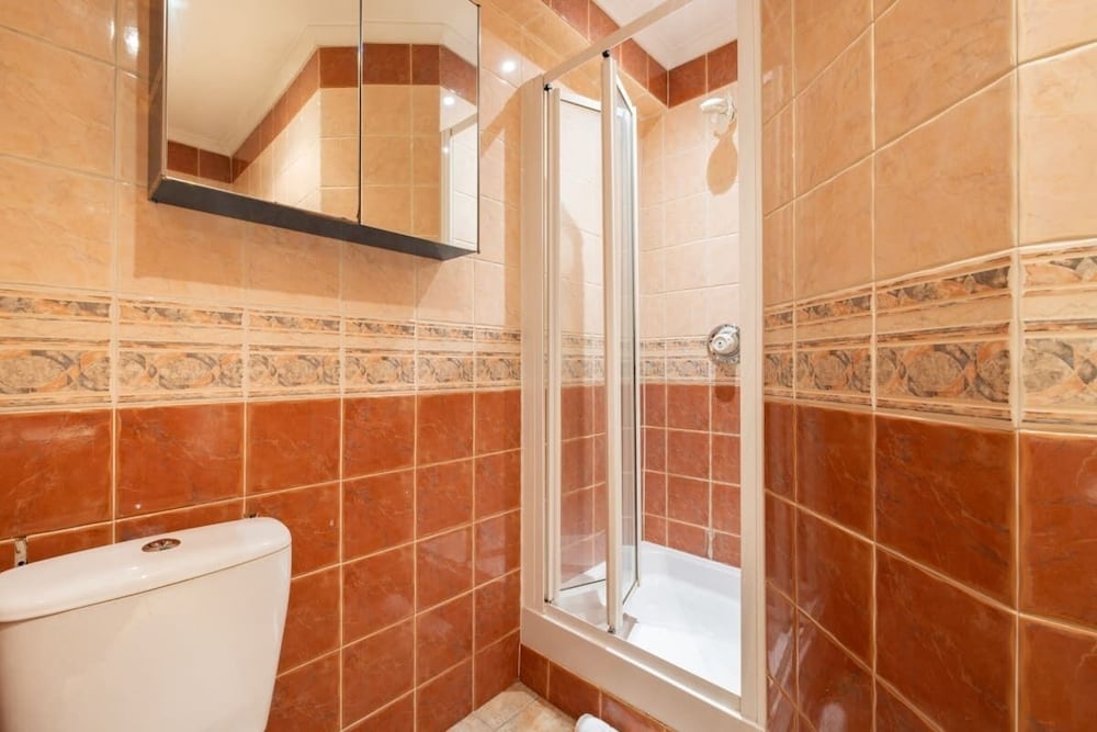 Фото The Mill Hill Wonder - Inviting 3bdr House With Garden