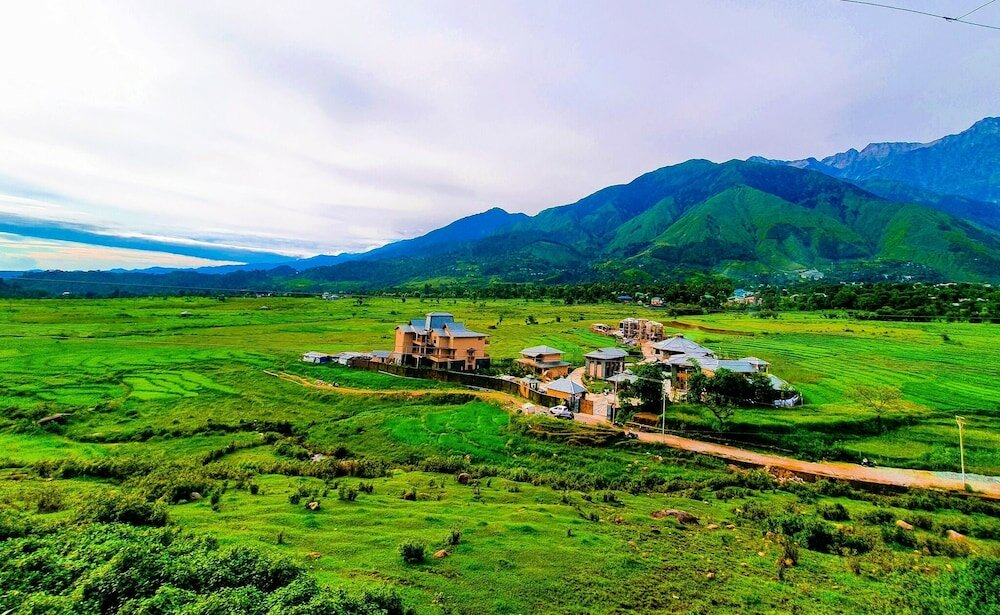Фото Osho Himalayas