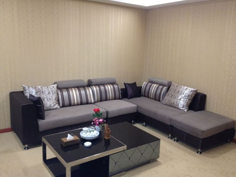 Фото GreenTree Inn Meizhou Meijiang District Wanda Plaza Hotel