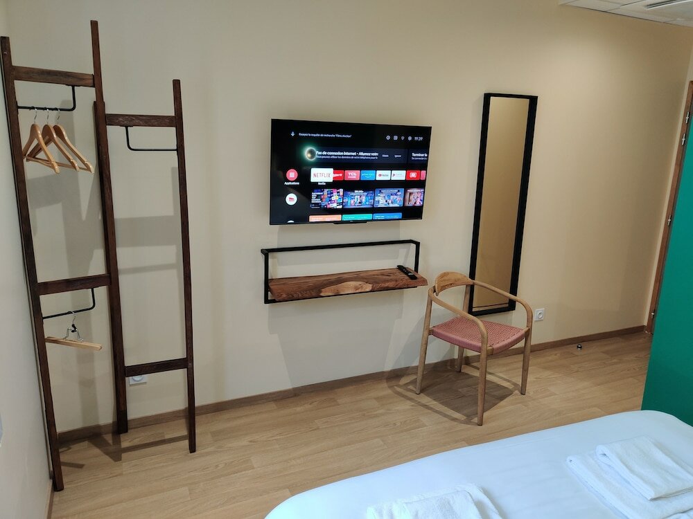 Фото Hôtel de la Tour