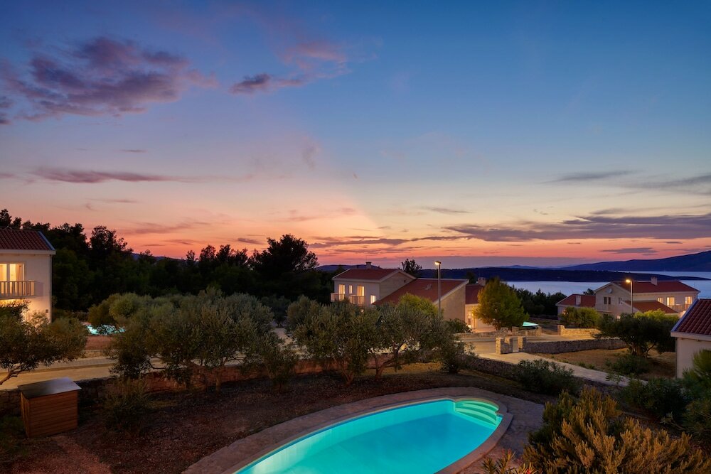 Фото Luxury Villas Stari Grad