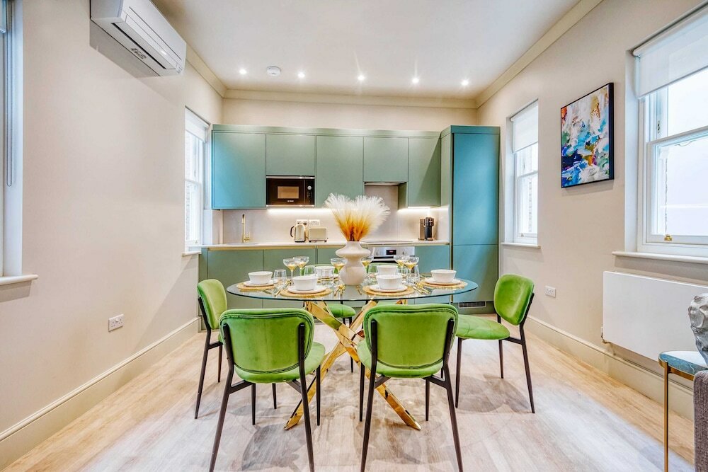 Фото Marble Arch Suite 2-hosted by Sweetstay