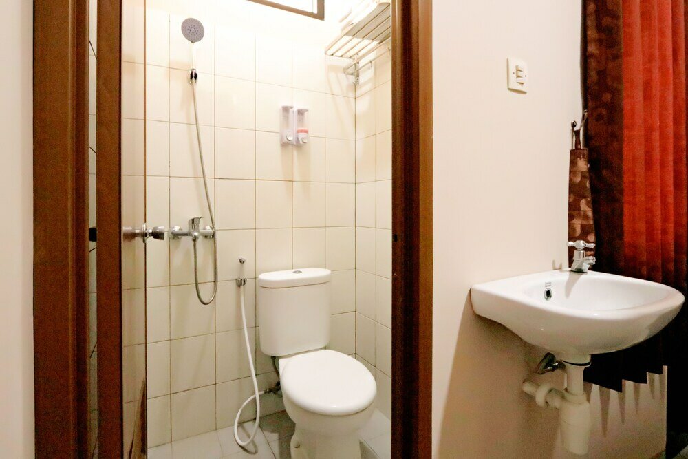 Фото Shofy Guest House Syariah 33 Subang