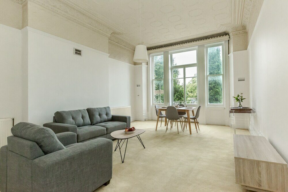 Фото Spacious 1br Period Apartment Hampstead