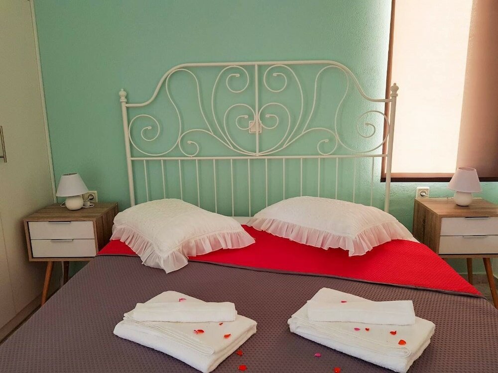 Фото Marianos Apartments