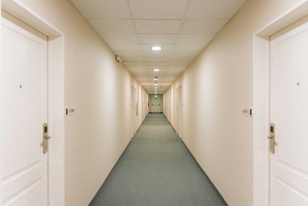 Фото Hotel Plaza Central Canning