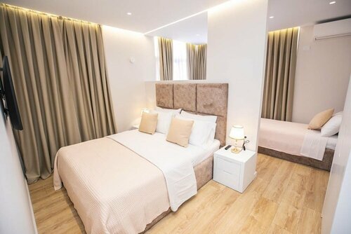 Гостиница Hotel Elior в Области Тирана