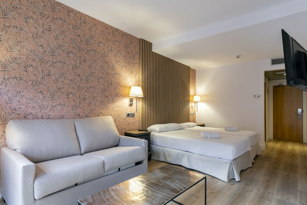 Фото Apartahotel Quo Eraso