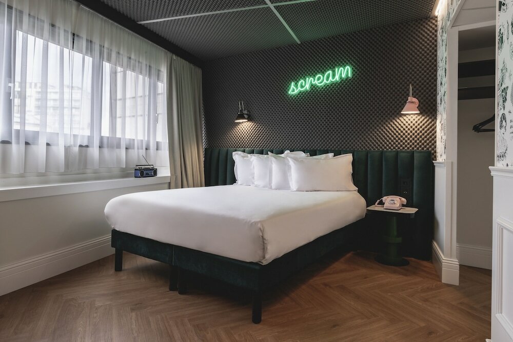 Фото Moxy Paris La Villette Hotel