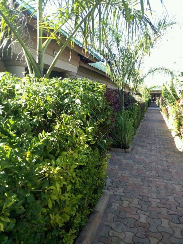 Фото Manjazi Hotels