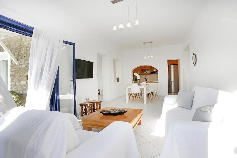 Фото Villa Aella