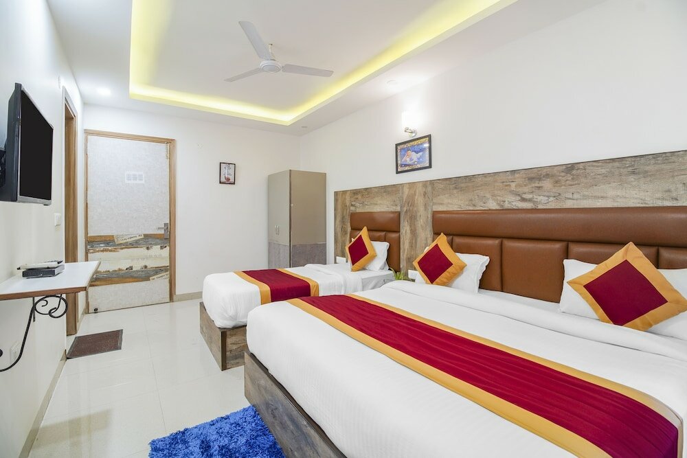 Фото Gracious by Vishesh Hotels & Home Stay