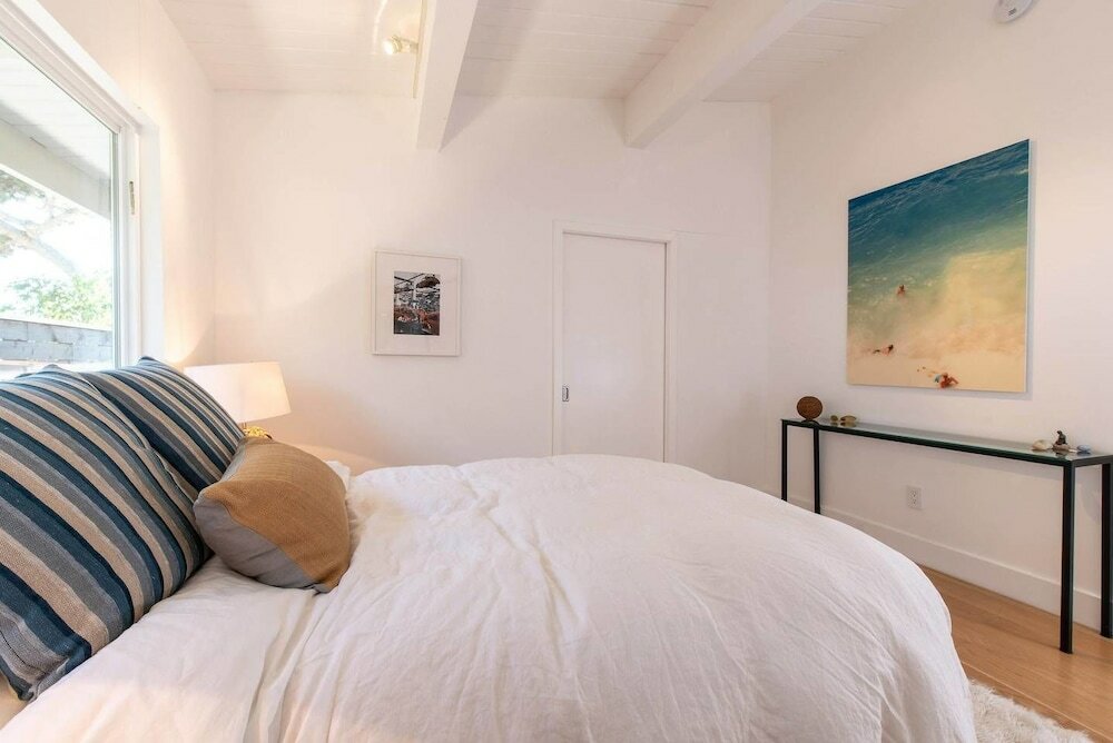 Фото Beautifully Designed Palos Verdes Villa w Private Beach and Stunning Views