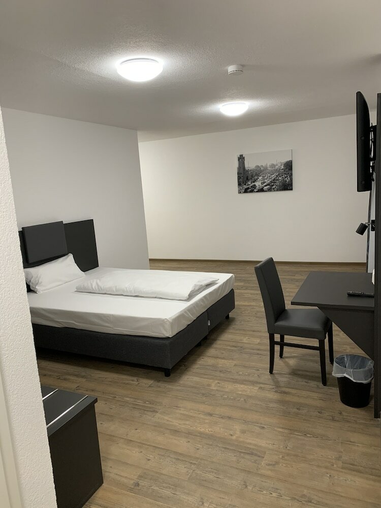 Фото Melvi Hotel Göppingen