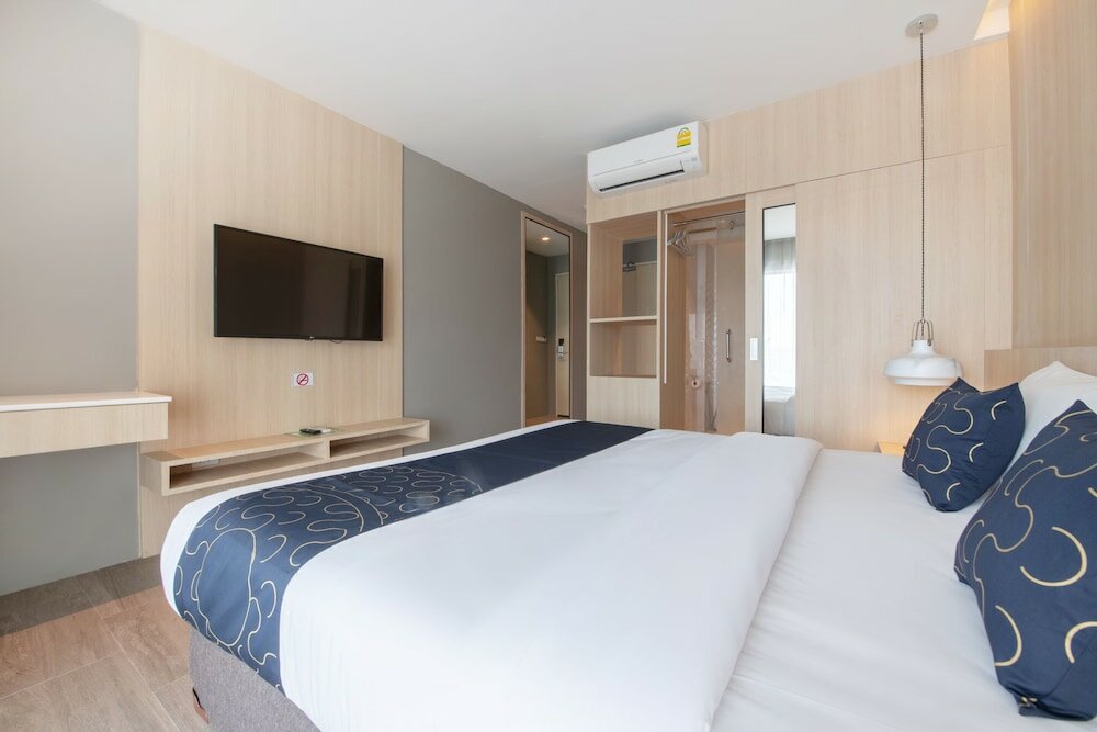 Фото Blooming Hill Boutique Suites