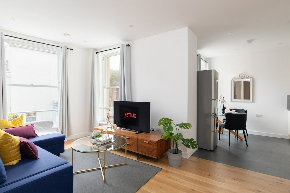 Фото Home. ly London Luxury Apartment Camden