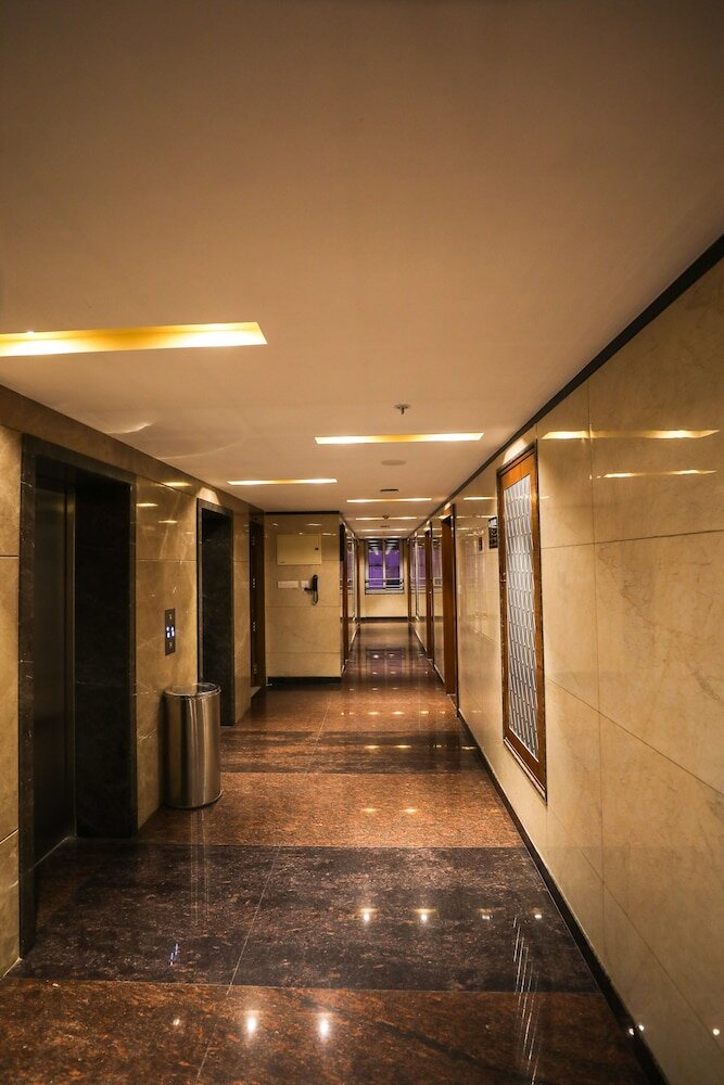 Фото Hotel Vbr Grand Inn