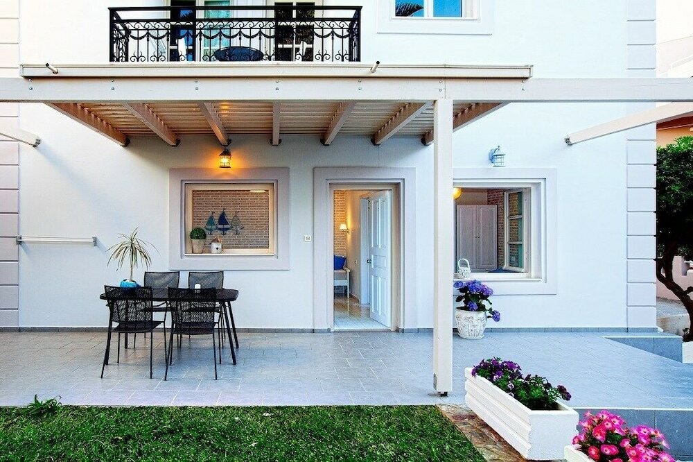 Фото Alkionides Seaside Apartments