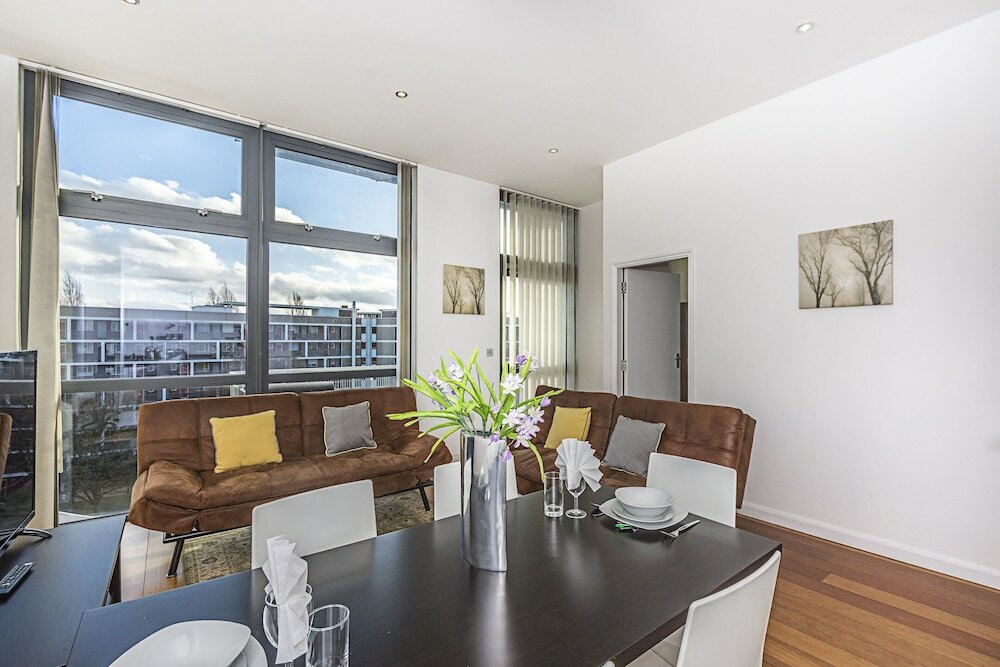Фото Splendid 3 Bedroom Apartment Kings Cross