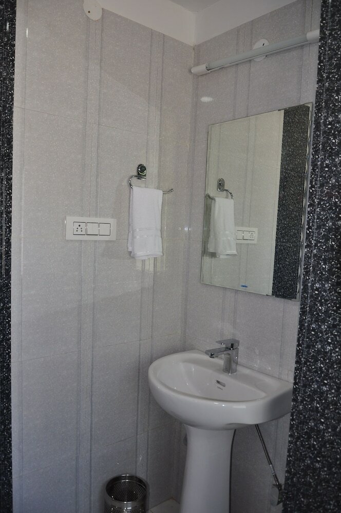 Фото Hotel Aman Palace Kasol