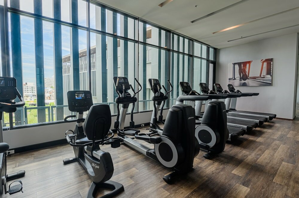 Фото Oakwood Hotel and Residence Sri Racha