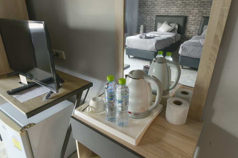 Фото Livit70's hotel & hostel